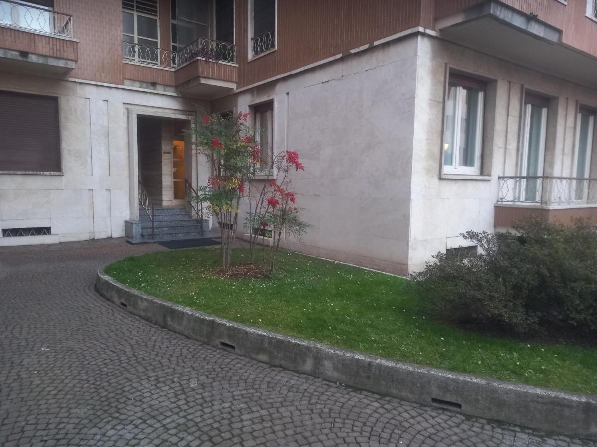 Appartement Bilocale 7 Piano Balcone Vista Skyline à Milan Extérieur photo